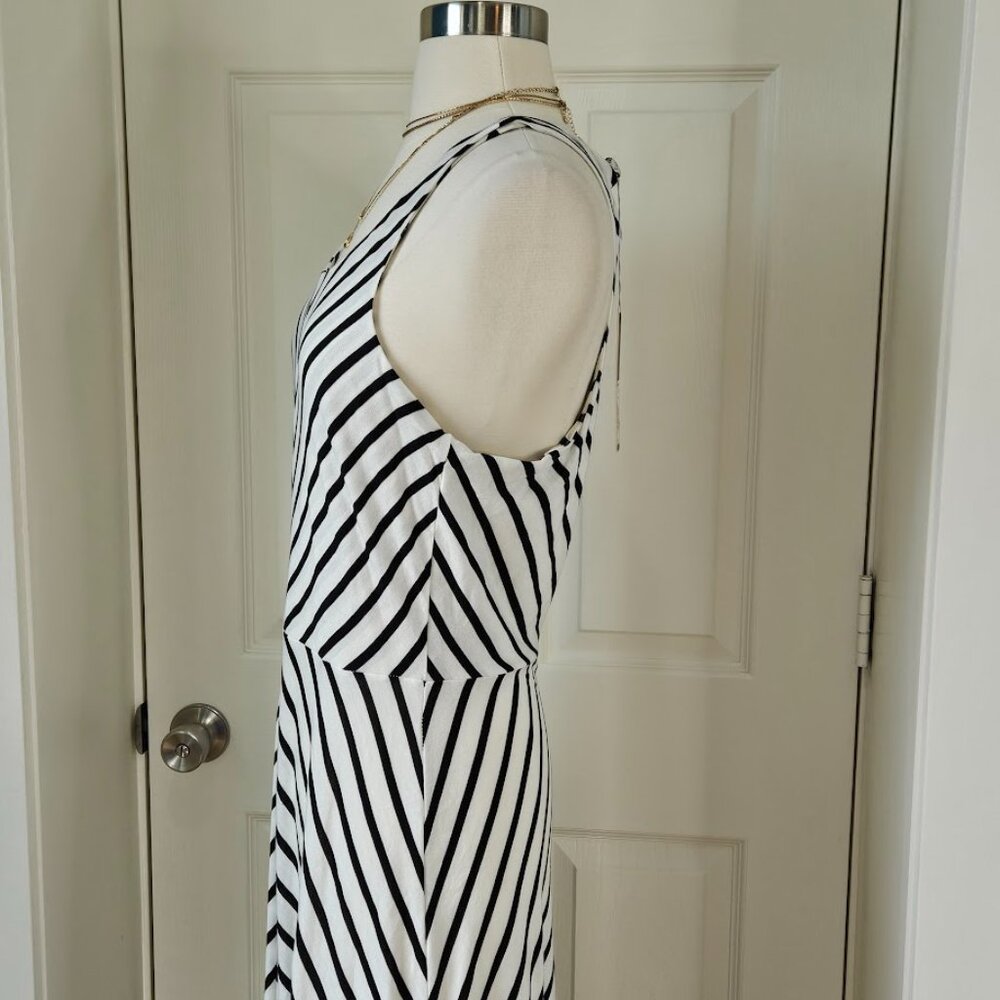 LC Lauren Conrad Sleeveless Racetrack Tank Black White Stripe Maxi Dress Medium - Picture 5 of 8